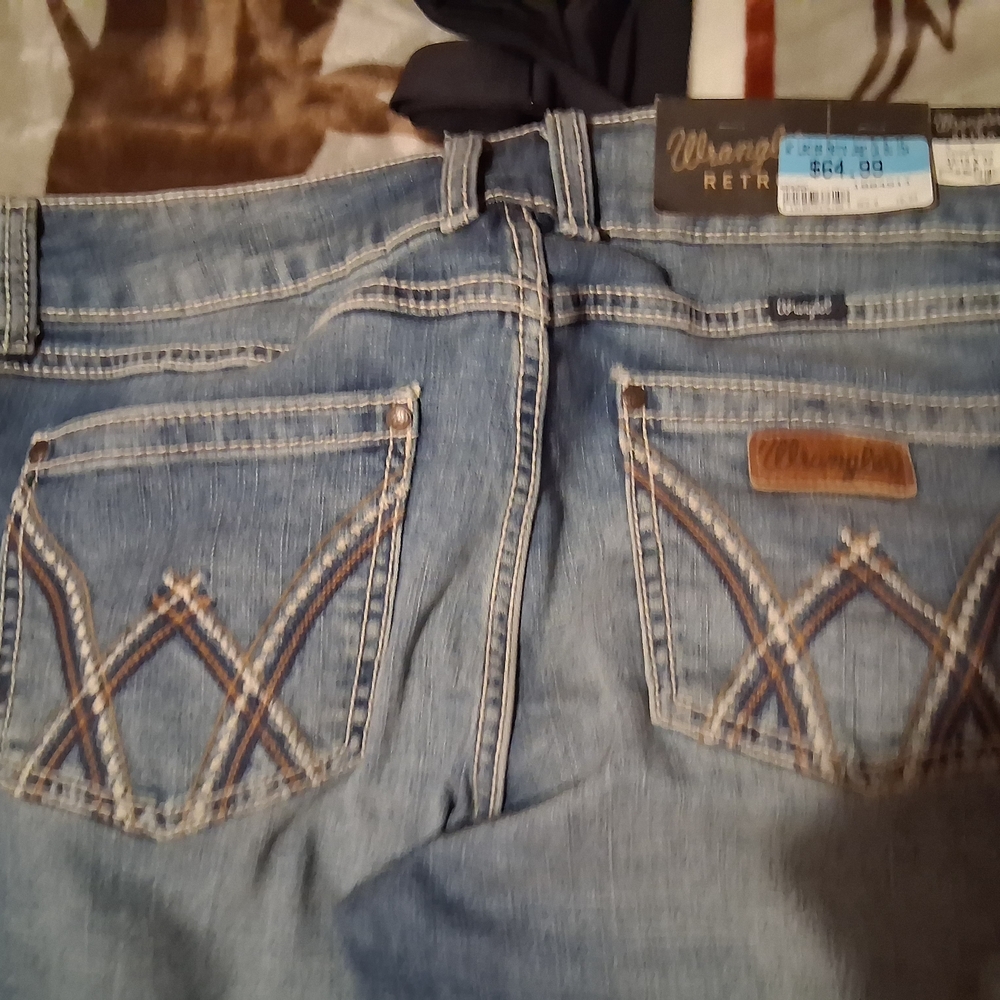 Wrangler Retro Blue Jeans Brand New .